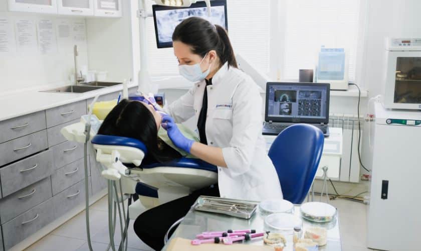 cosmetic dentist